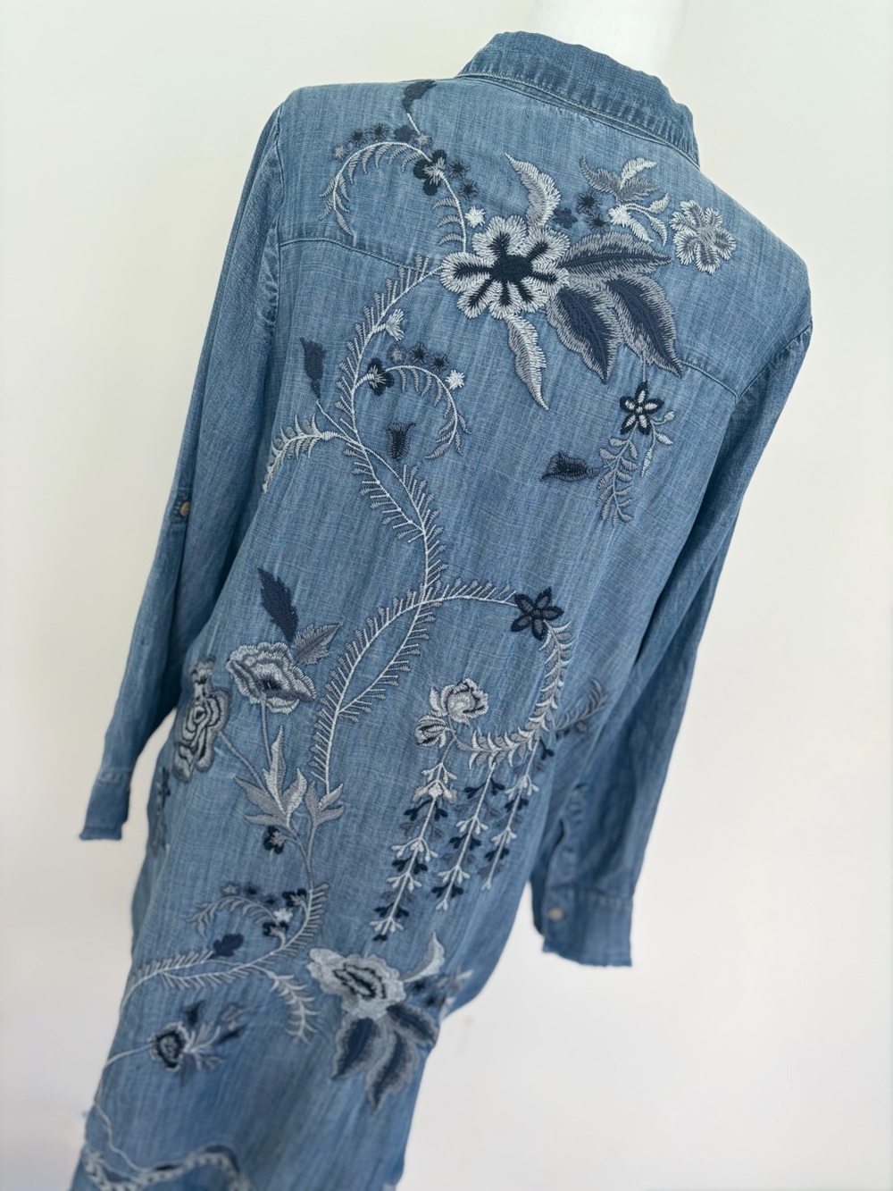 Kyla Seo Embroidered Chambray Button Front Shirt Dress Large - Picture 11 of 13